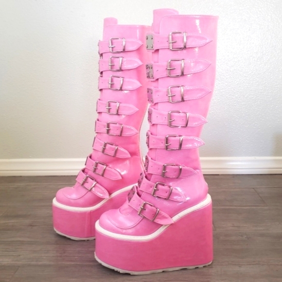 Pink Demonia Sweeter Than Eva Trinity 